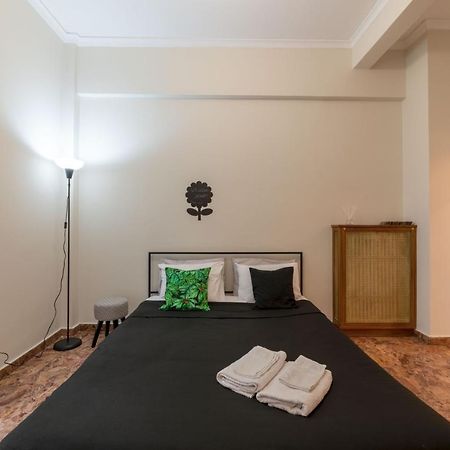 Pink Flat Exarcheia Athens Netflix Apartamento Exterior foto
